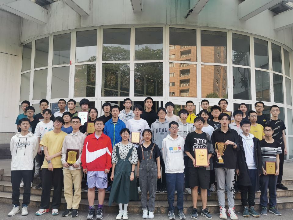 我校ACM竞赛团队在本赛季程序设计竞赛中实现100%获奖.jpg