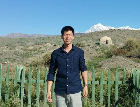 1484102569759571.jpg 复件 何洪津2.jpg