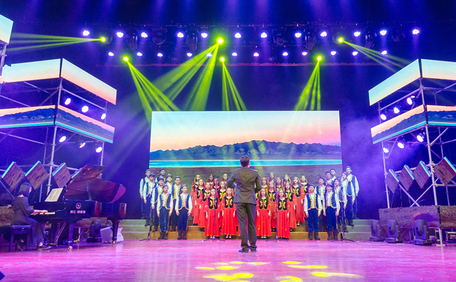 1513044815585937.jpg 信息工程学院《掀起你的盖头来》.jpg