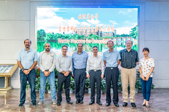 1537760172116734.jpg 李凌 17220618-1-2_副本.jpg