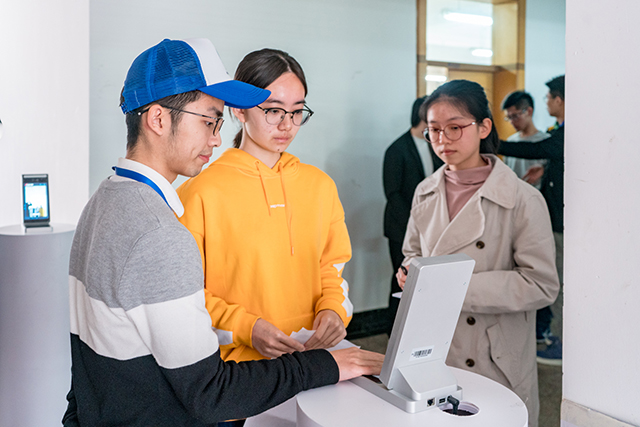 1555314777740591.jpg 黄贤策 18032119-25.jpg