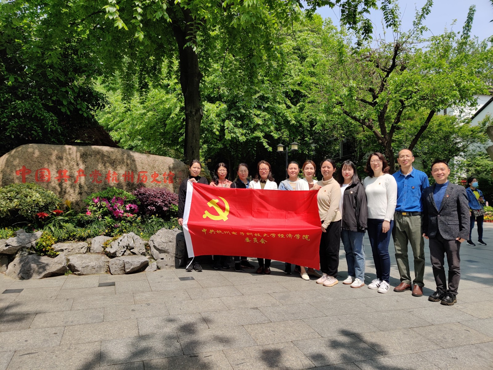 1618884389695044.jpg 1618884389695044.jpg