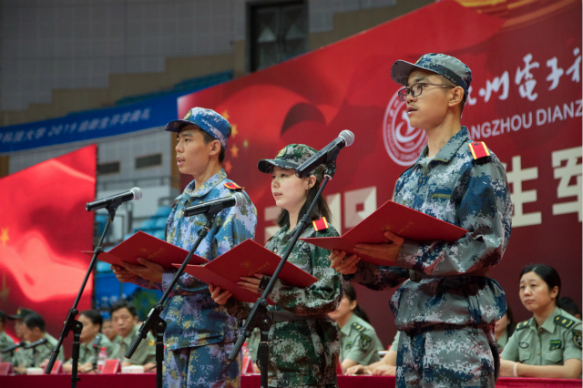 18120359 赵一诺-10_meitu_3.jpg