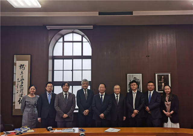 1571361687889759.jpg 庆应大学_副本.jpg